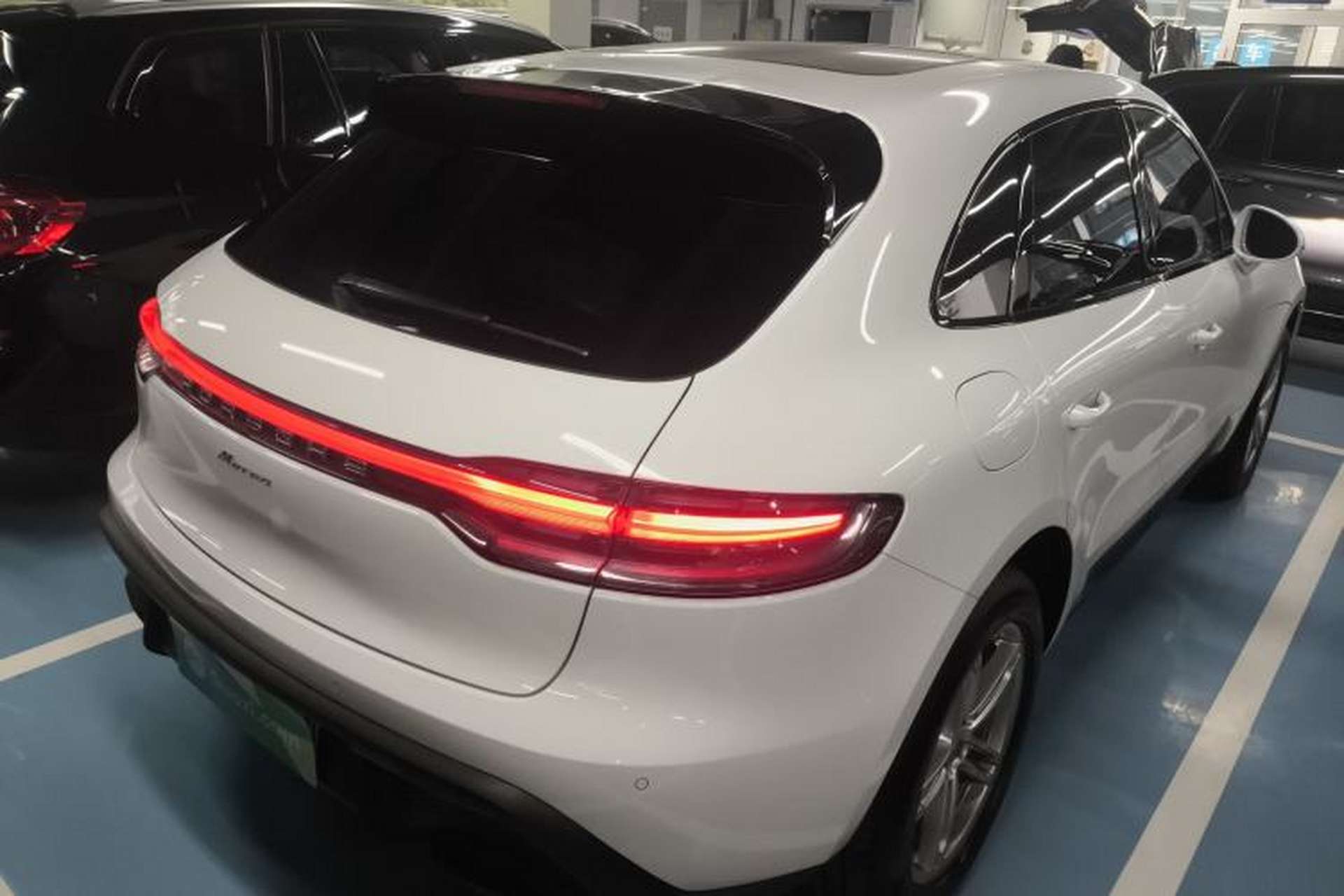 Used Porsche Macan 2024 Macan 2.0T Exterior 5