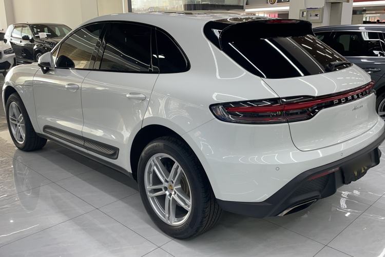 Used Porsche Macan 2024 Macan 2.0T Exterior 6