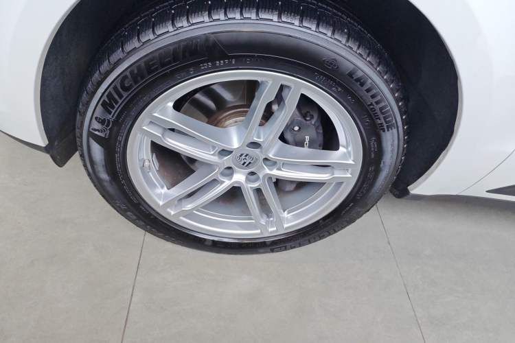 Used Porsche Macan 2024 Macan 2.0T Exterior 7
