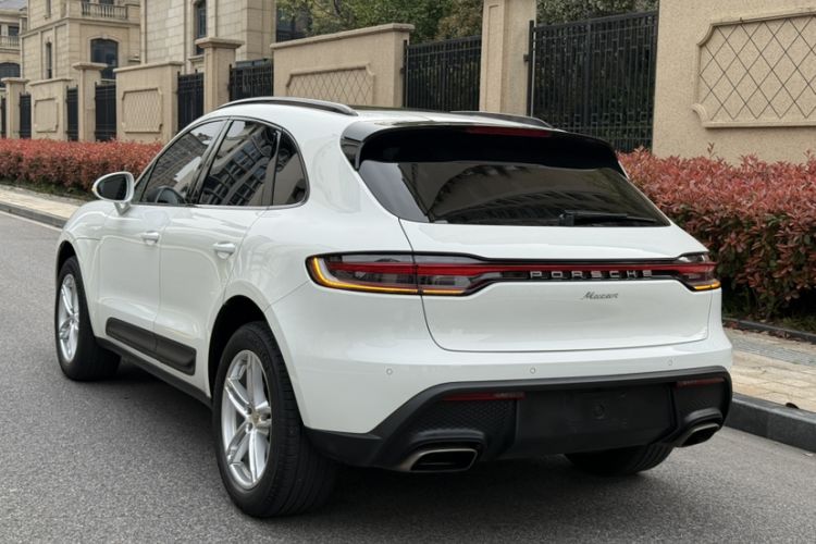 Used Porsche Macan 2024 Macan 2.0T Exterior 7