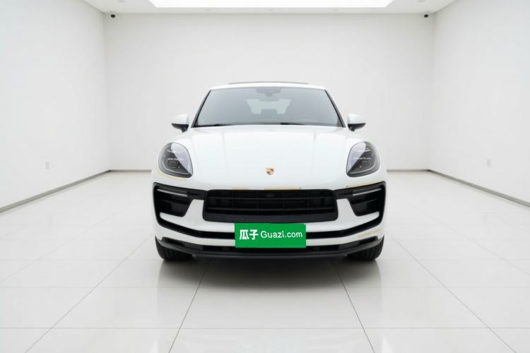 Used Porsche Macan 2024 Macan 2.0T Front