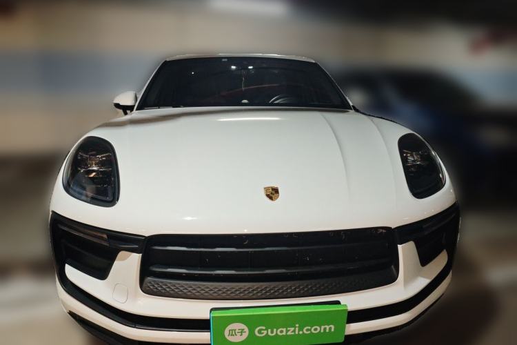 Used Porsche Macan 2024 Macan 2.0T Front