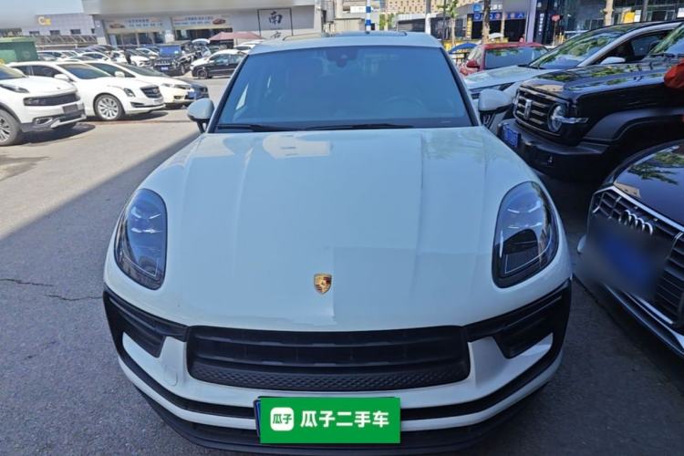 Used Porsche Macan 2024 Macan 2.0T Front