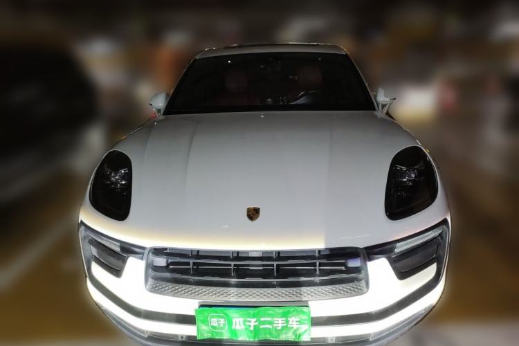 Used Porsche Macan 2024 Macan 2.0T Front