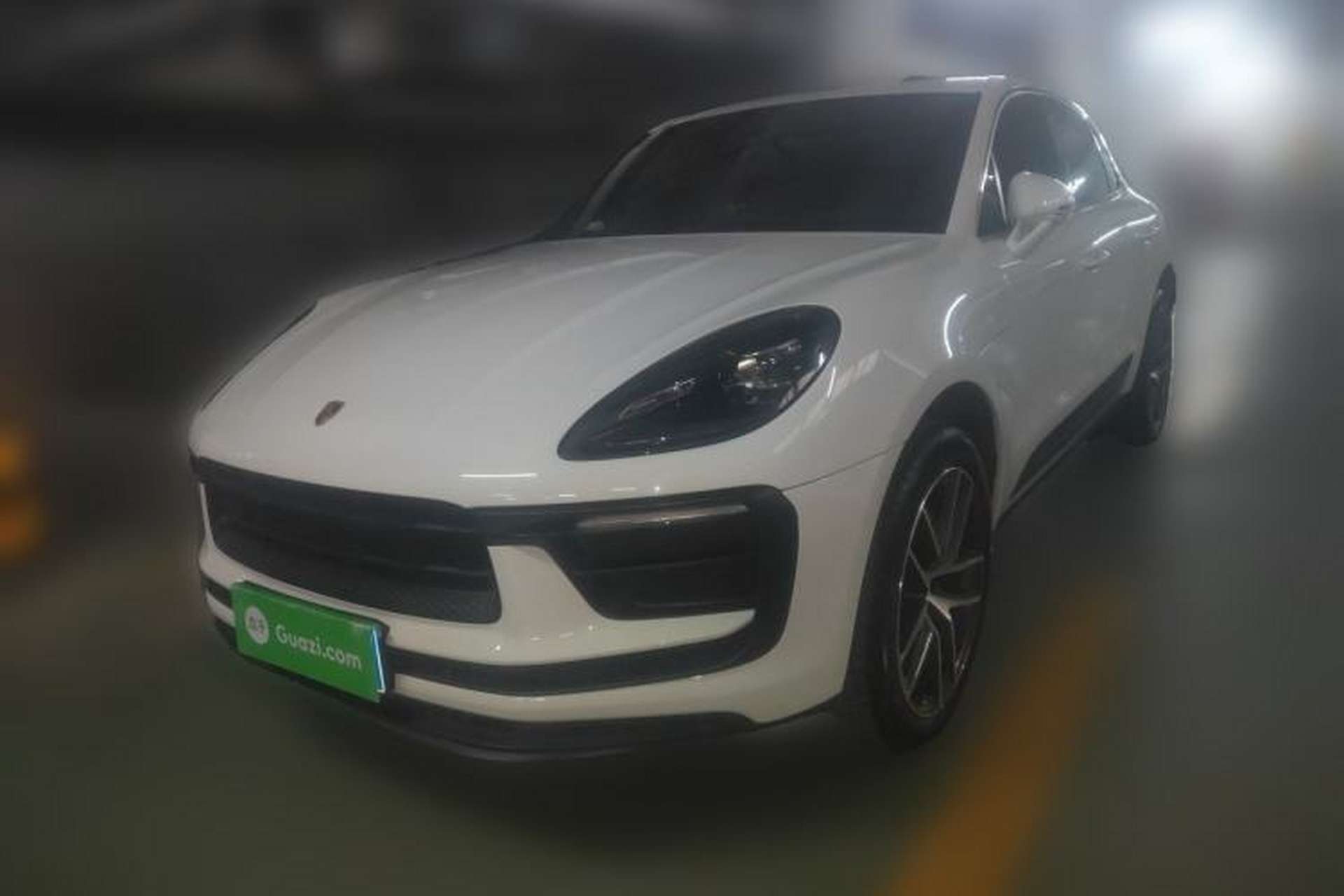 Used Porsche Macan 2024 Macan 2.0T Front Left 45 Deg