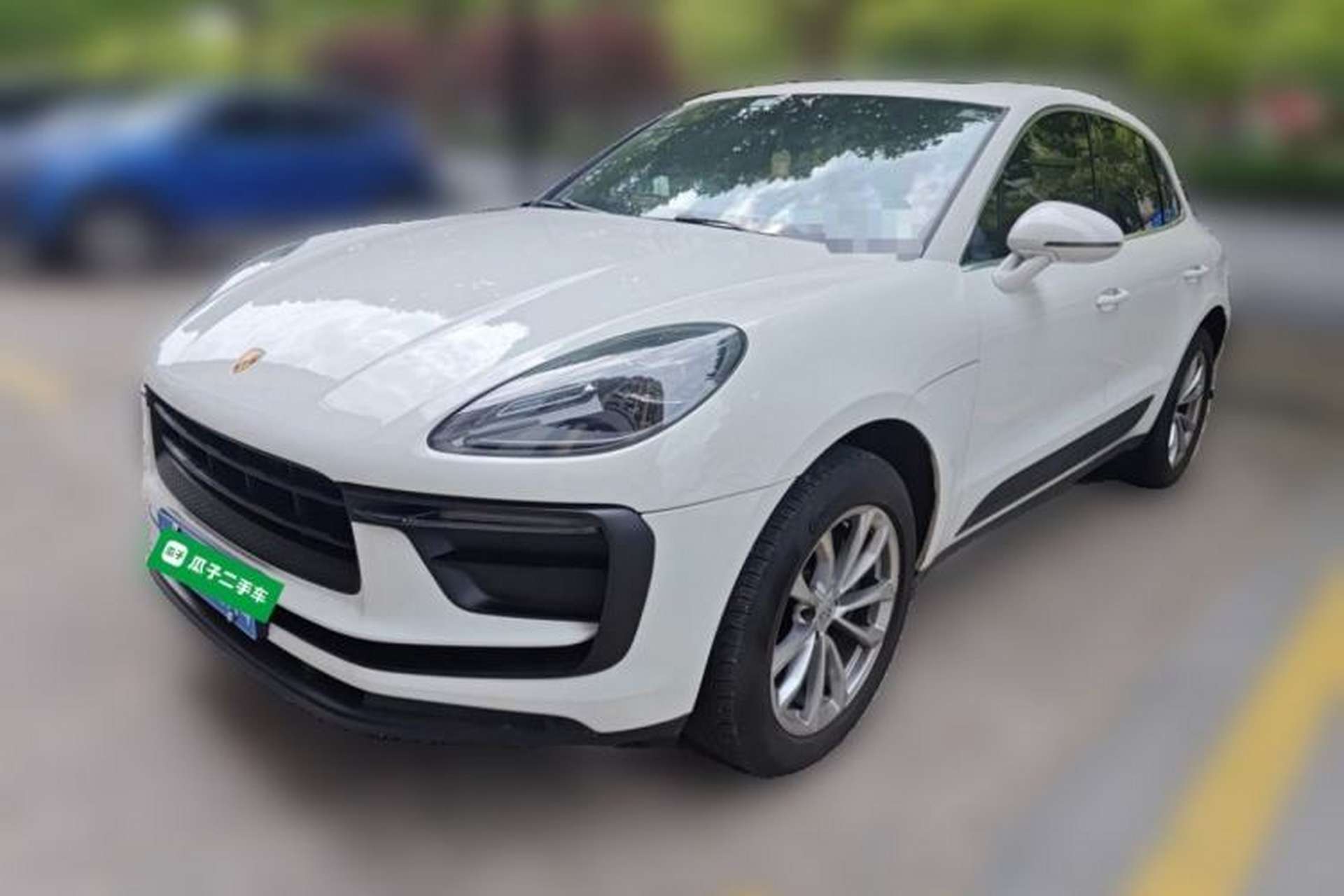 Used Porsche Macan 2024 Macan T 2.0T Front Left 45 Deg