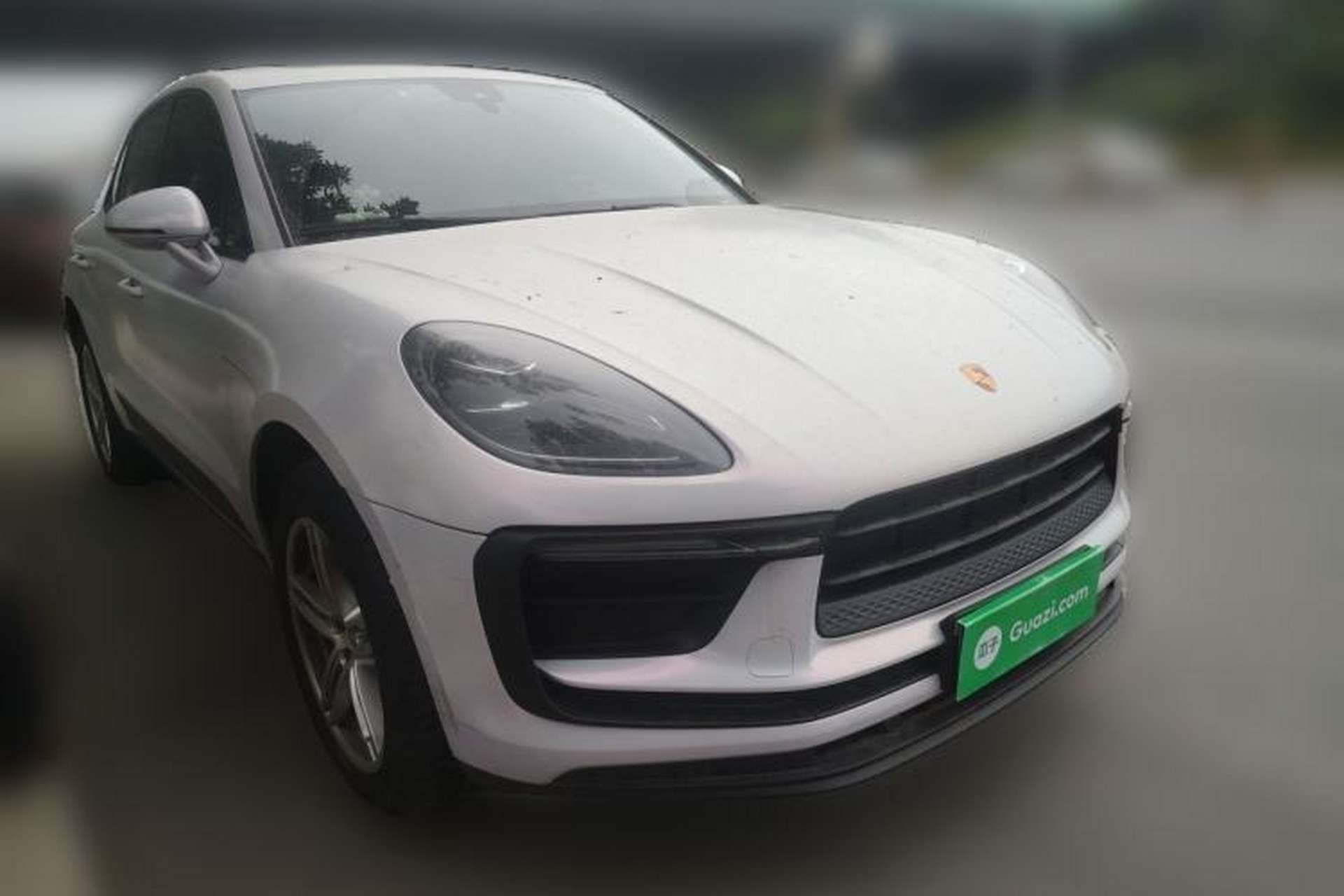 Used Porsche Macan 2024 Macan 2.0T Front Right 45 Deg