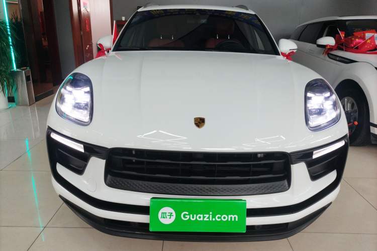Used Porsche Macan 2024 Macan 2.0T Front