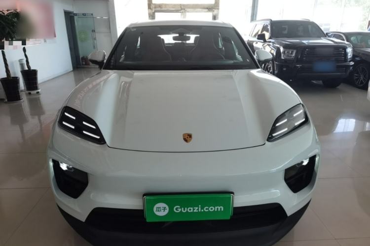 Used Porsche Macan 2024 Macan Long Range Edition Front