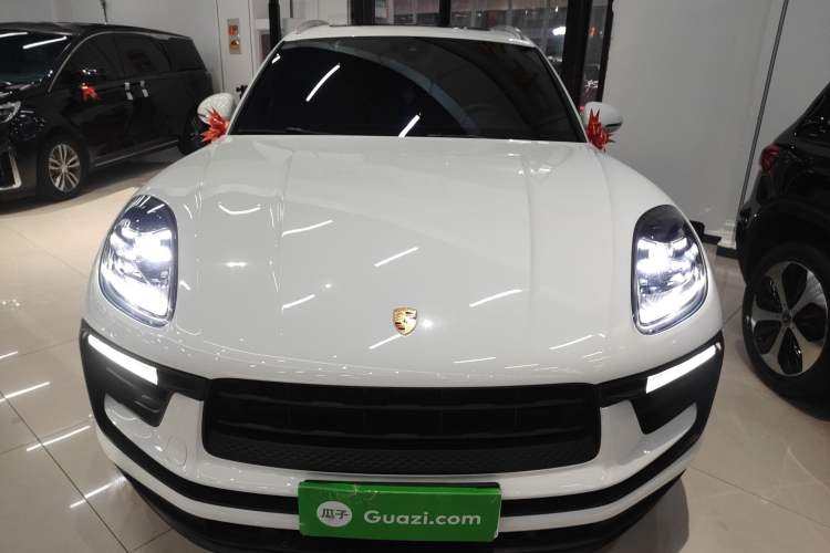 Used Porsche Macan 2024 Macan 2.0T Front