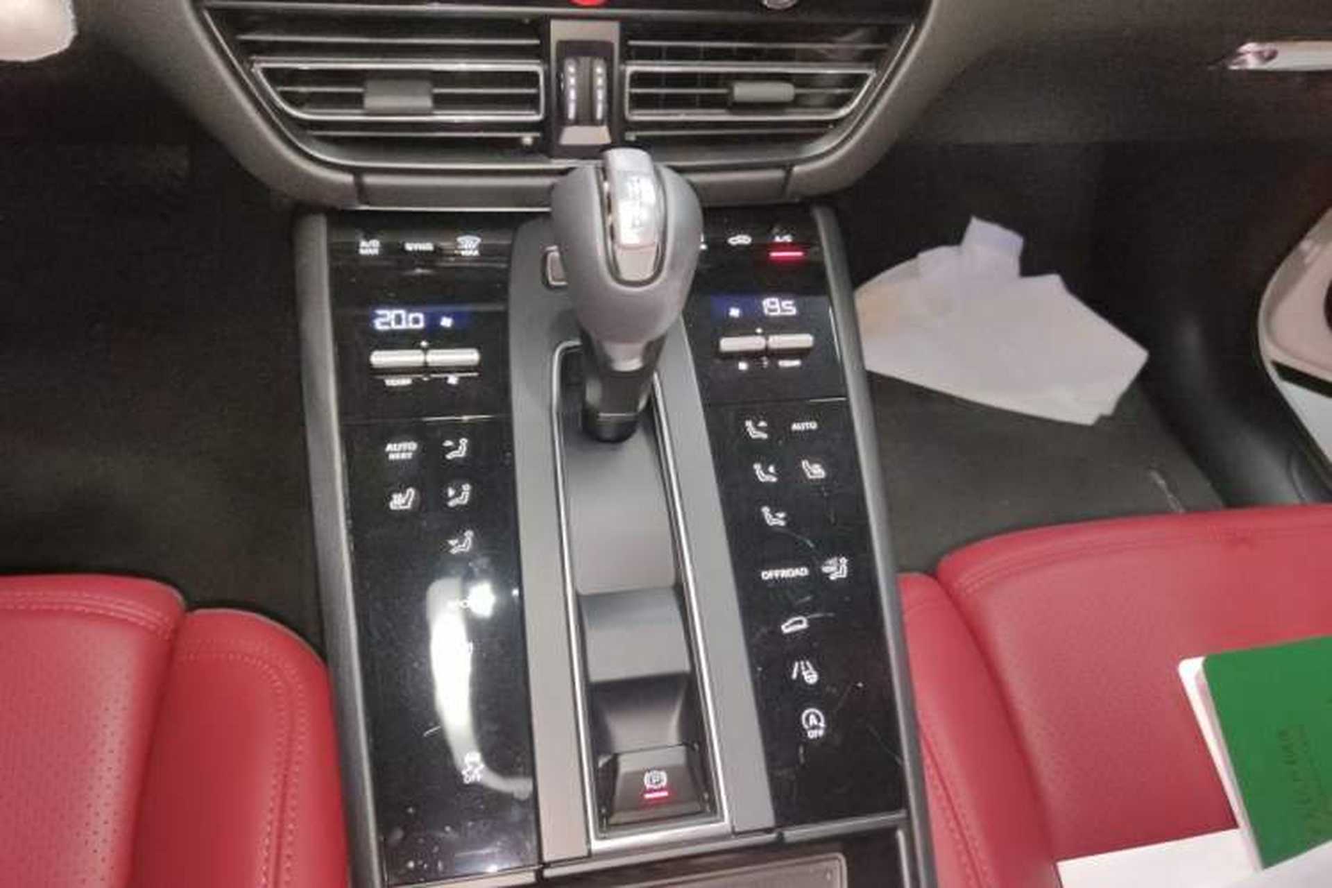 Used Porsche Macan 2024 Macan 2.0T Gear Lever