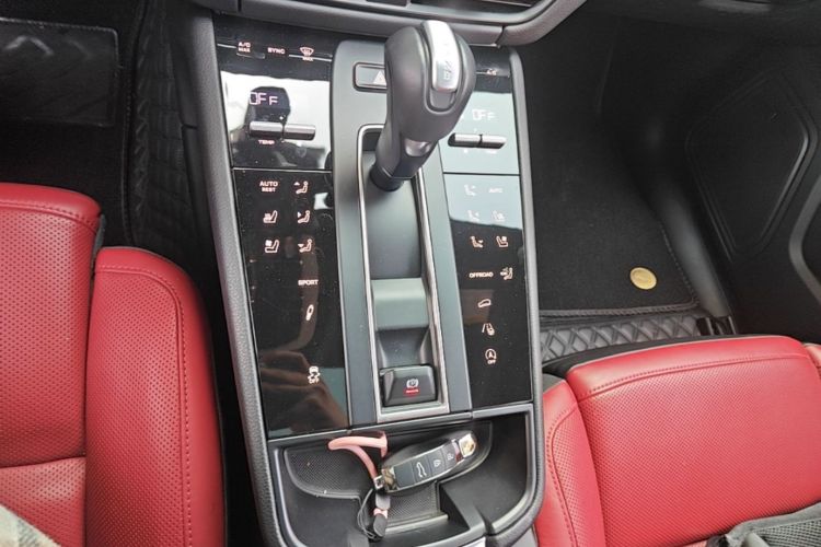 Used Porsche Macan 2024 Macan 2.0T Gear Lever