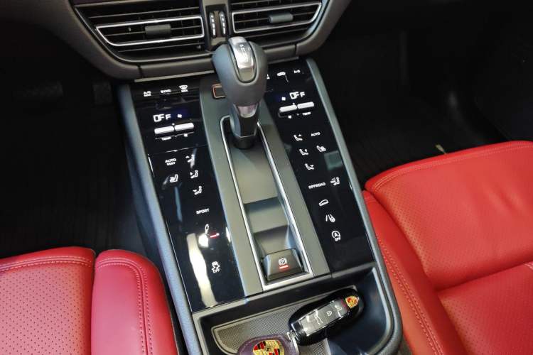 Used Porsche Macan 2024 Macan 2.0T Gear Lever