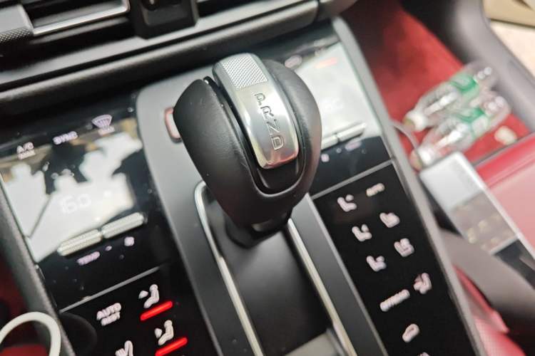 Used Porsche Macan 2024 Macan T 2.0T Gear Lever
