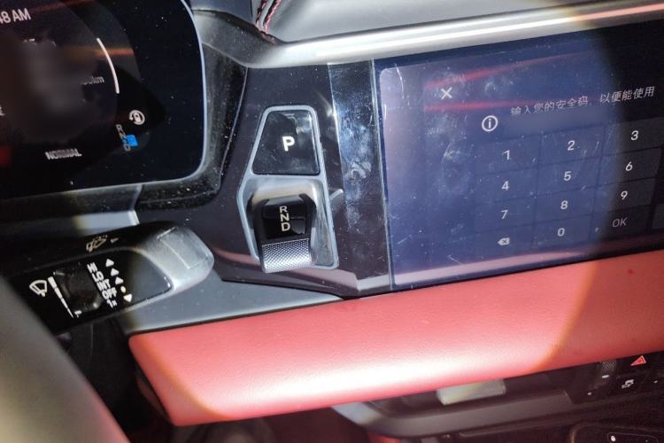 Used Porsche Macan 2024 Macan Long Range Edition Gear Lever