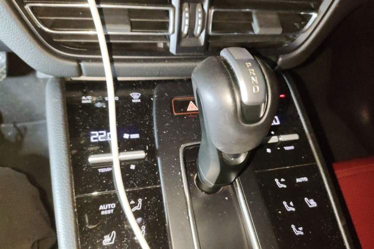 Used Porsche Macan 2024 Macan 2.0T Gear Lever