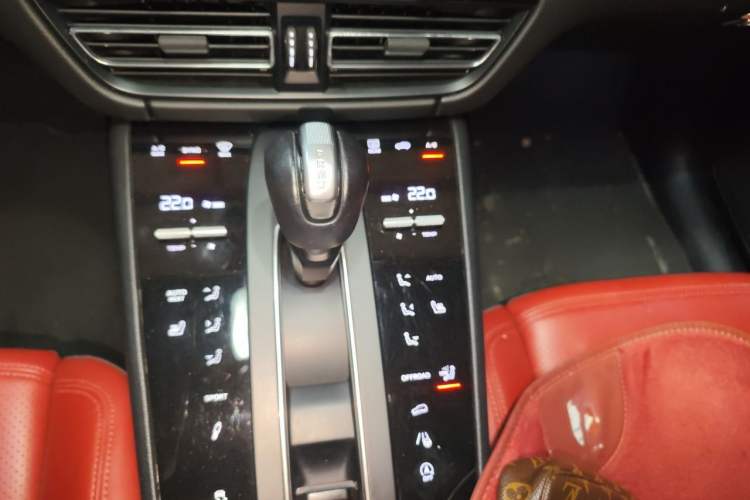 Used Porsche Macan 2024 Macan 2.0T Gear Lever