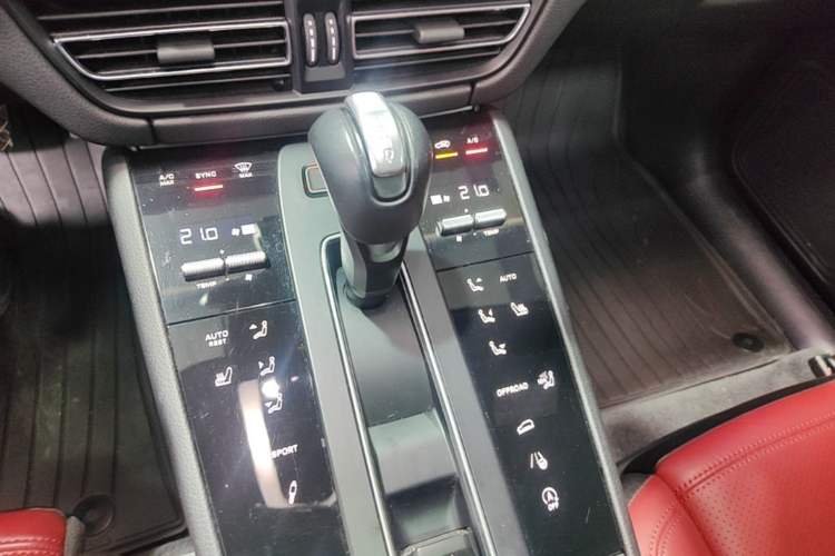 Used Porsche Macan 2024 Macan 2.0T Gear Lever