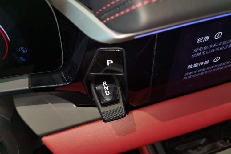 Used Porsche Macan 2024 Macan 4 Gear Lever