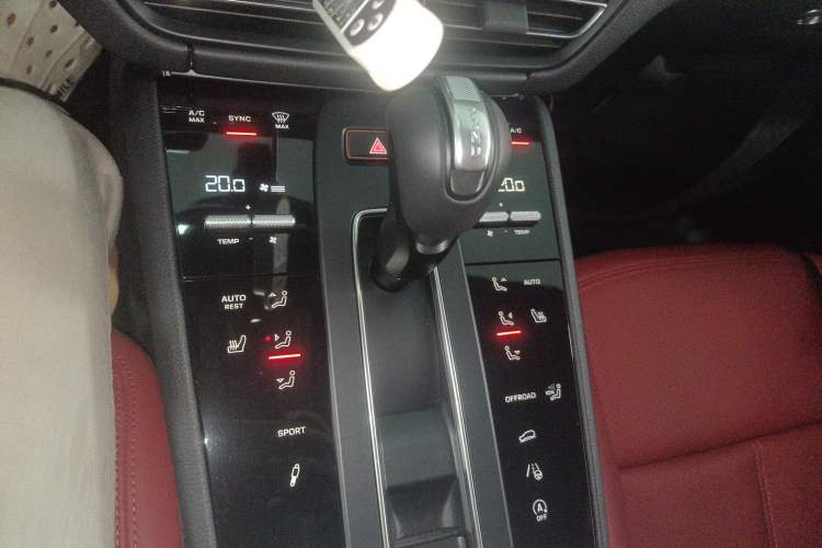 Used Porsche Macan 2024 Macan 2.0T Gear Lever