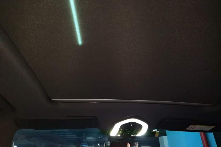Used Porsche Macan 2024 Macan 2.0T Headliner