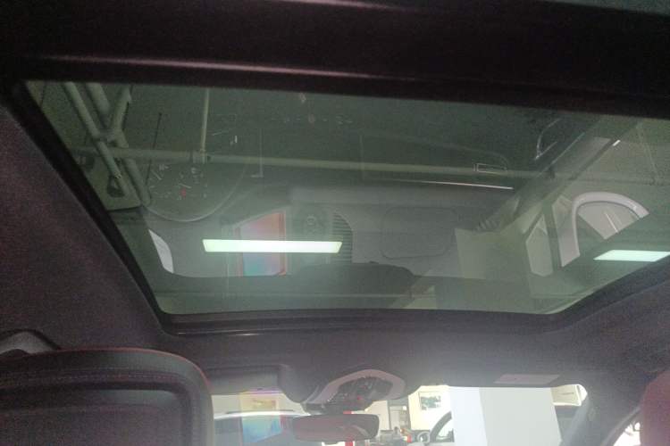 Used Porsche Macan 2024 Macan 2.0T Headliner