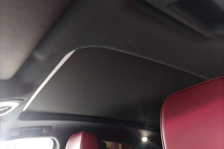 Used Porsche Macan 2024 Macan 2.0T Headliner