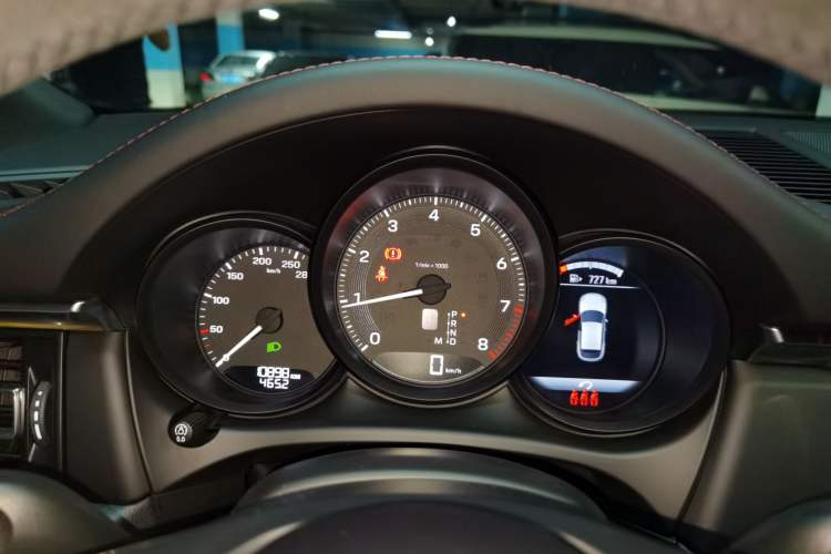 Used Porsche Macan 2024 Macan 2.0T Instrument Cluster