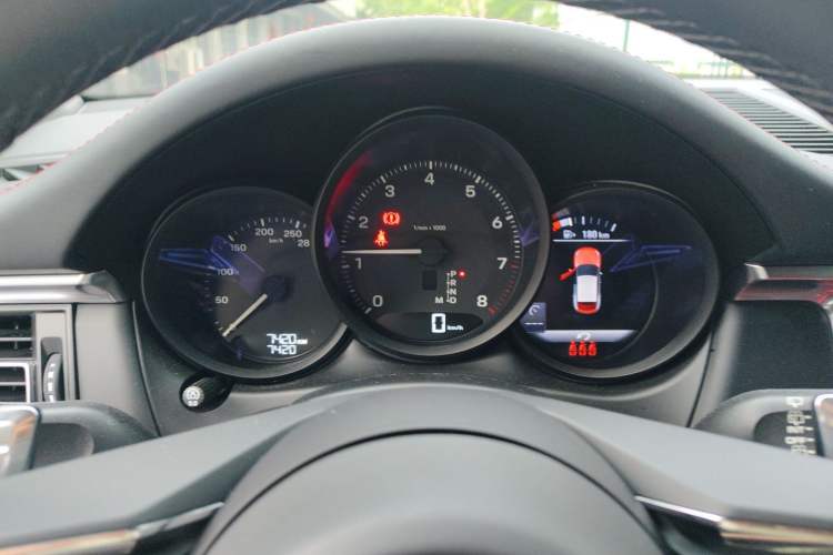 Used Porsche Macan 2024 Macan 2.0T Instrument Cluster