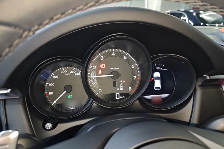 Used Porsche Macan 2024 Macan 2.0T Instrument Cluster