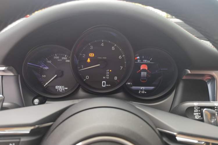 Used Porsche Macan 2024 Macan 2.0T Instrument Cluster