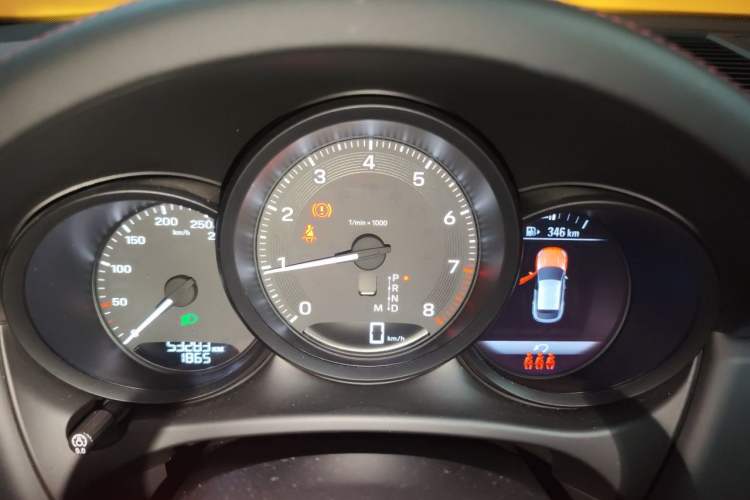 Used Porsche Macan 2024 Macan 2.0T Instrument Cluster
