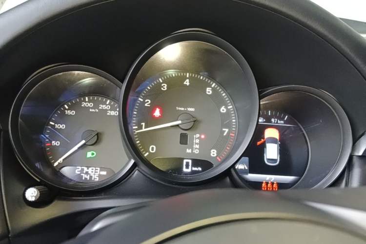 Used Porsche Macan 2024 Macan 2.0T Instrument Cluster