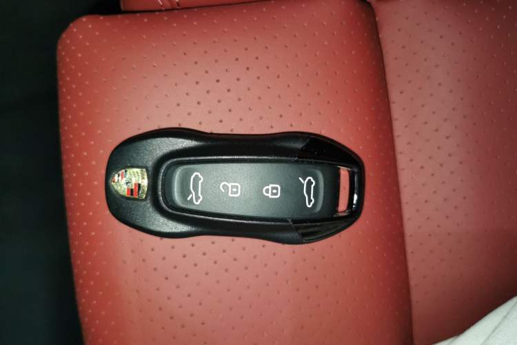 Used Porsche Macan 2024 Macan Long Range Edition Interior 1