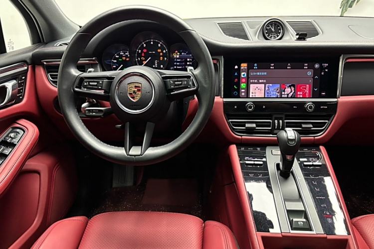 Used Porsche Macan 2024 Macan 2.0T Interior 2