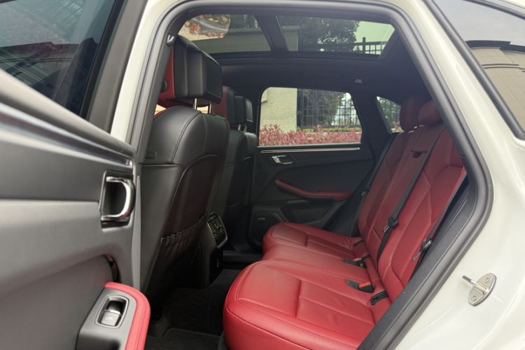Used Porsche Macan 2024 Macan 2.0T Interior 3