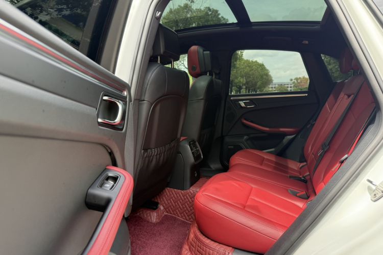Used Porsche Macan 2024 Macan 2.0T Interior 5