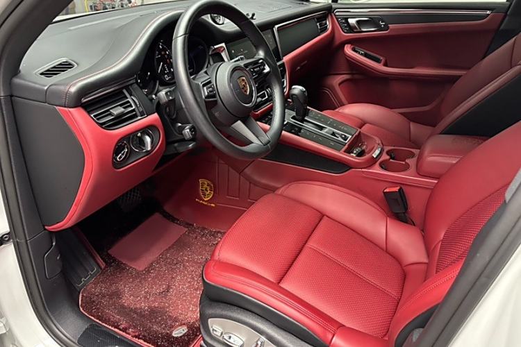 Used Porsche Macan 2024 Macan 2.0T Interior 6