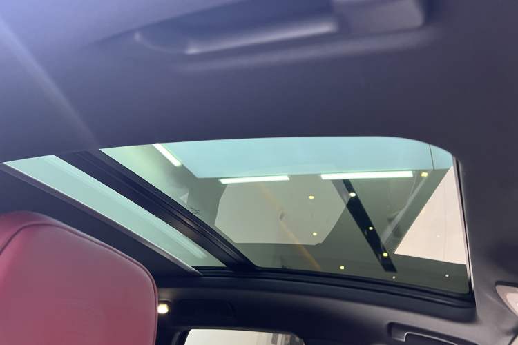 Used Porsche Macan 2024 Macan 2.0T Interior 6
