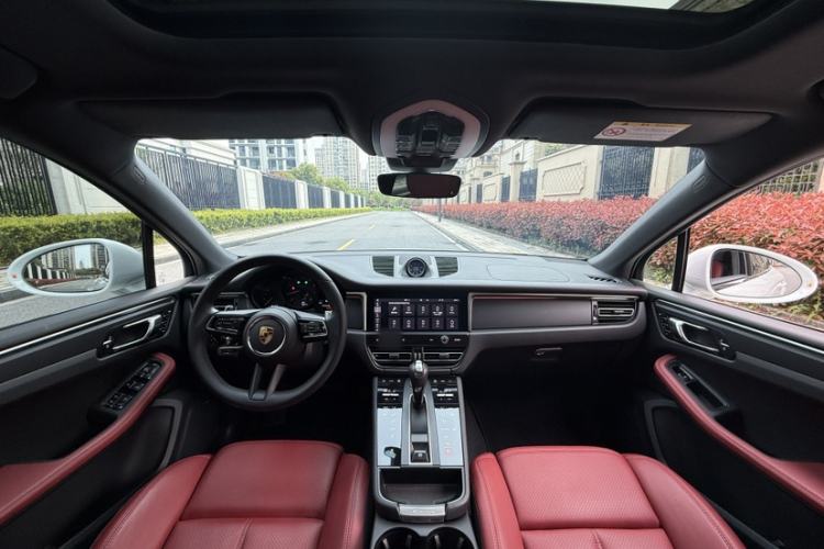 Used Porsche Macan 2024 Macan 2.0T Interior 6