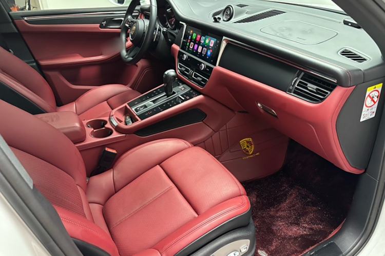 Used Porsche Macan 2024 Macan 2.0T Interior 7