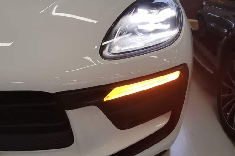 Used Porsche Macan 2024 Macan 2.0T Left Front Headlight