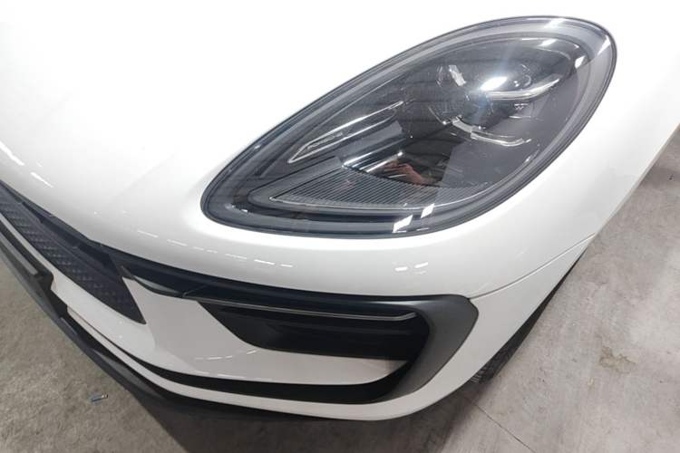 Used Porsche Macan 2024 Macan 2.0T Left Front Headlight