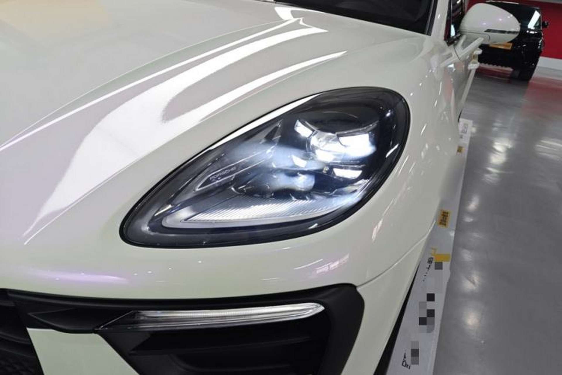 Used Porsche Macan 2024 Macan 2.0T Left Front Headlight