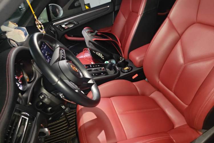 Used Porsche Macan 2024 Macan 2.0T Left Front Seat