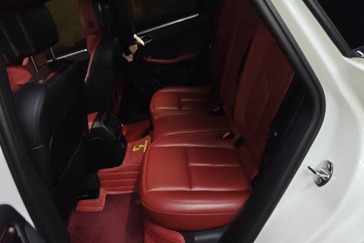 Used Porsche Macan 2024 Macan 2.0T Left Rear Seat