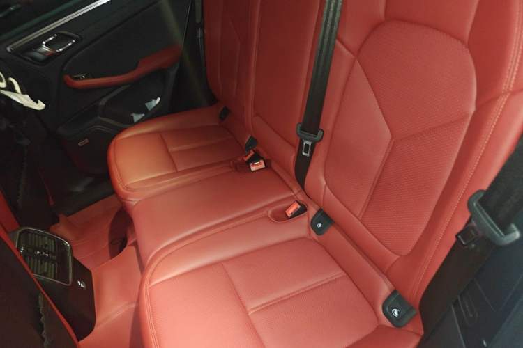 Used Porsche Macan 2024 Macan 2.0T Left Rear Seat