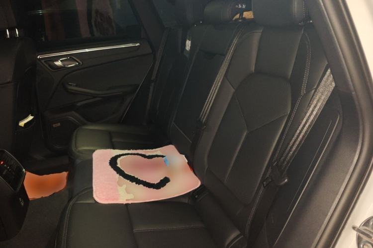 Used Porsche Macan 2024 Macan 2.0T Left Rear Seat