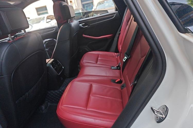 Used Porsche Macan 2024 Macan 2.0T Left Rear Seat