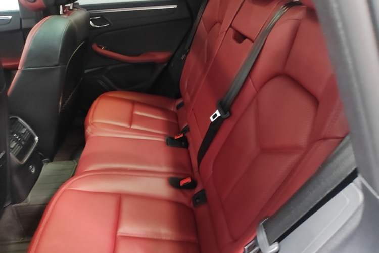Used Porsche Macan 2024 Macan 2.0T Left Rear Seat